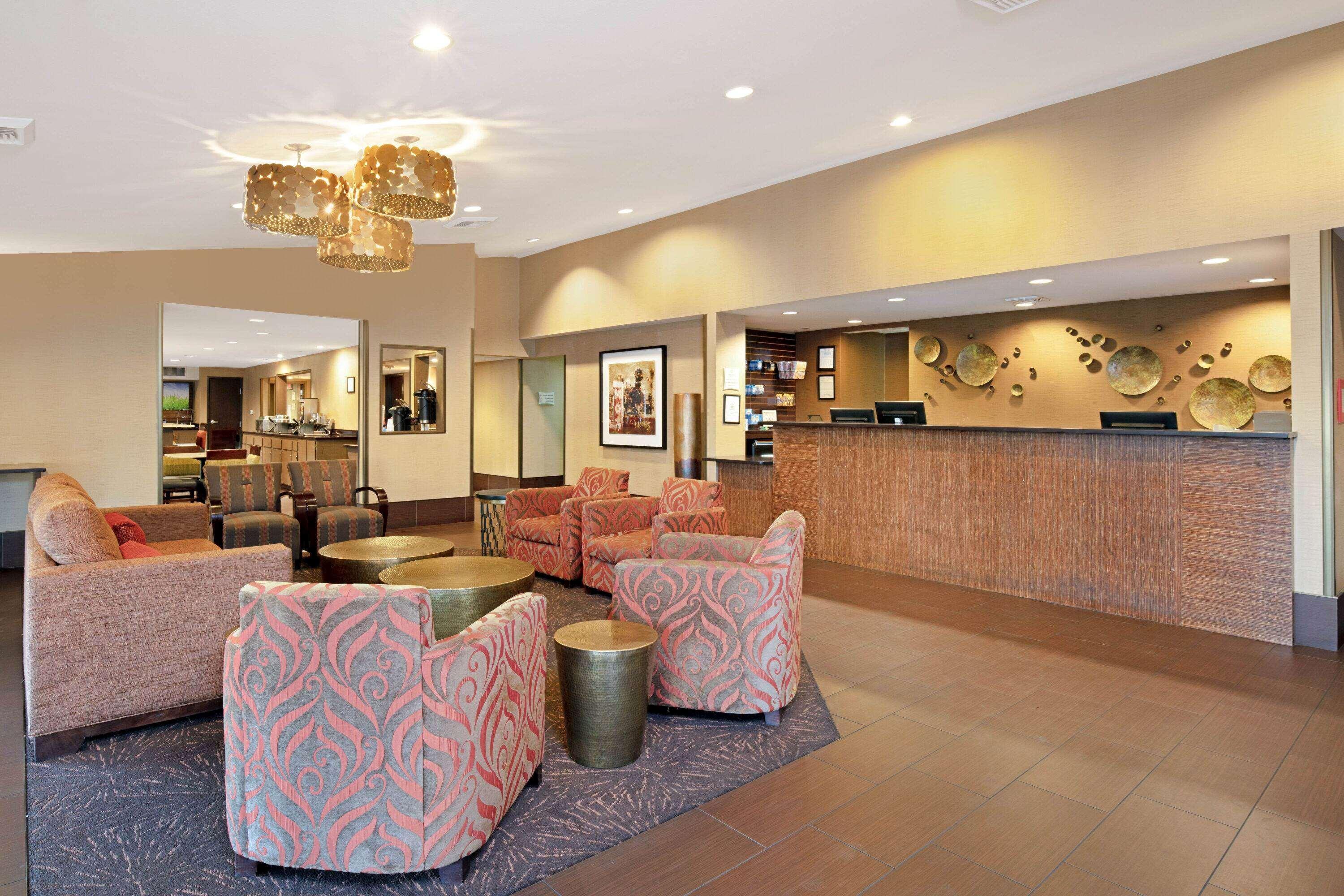 La Quinta Inn & Suites By Wyndham Lv Tropicana Stadium Лас-Вегас Экстерьер фото