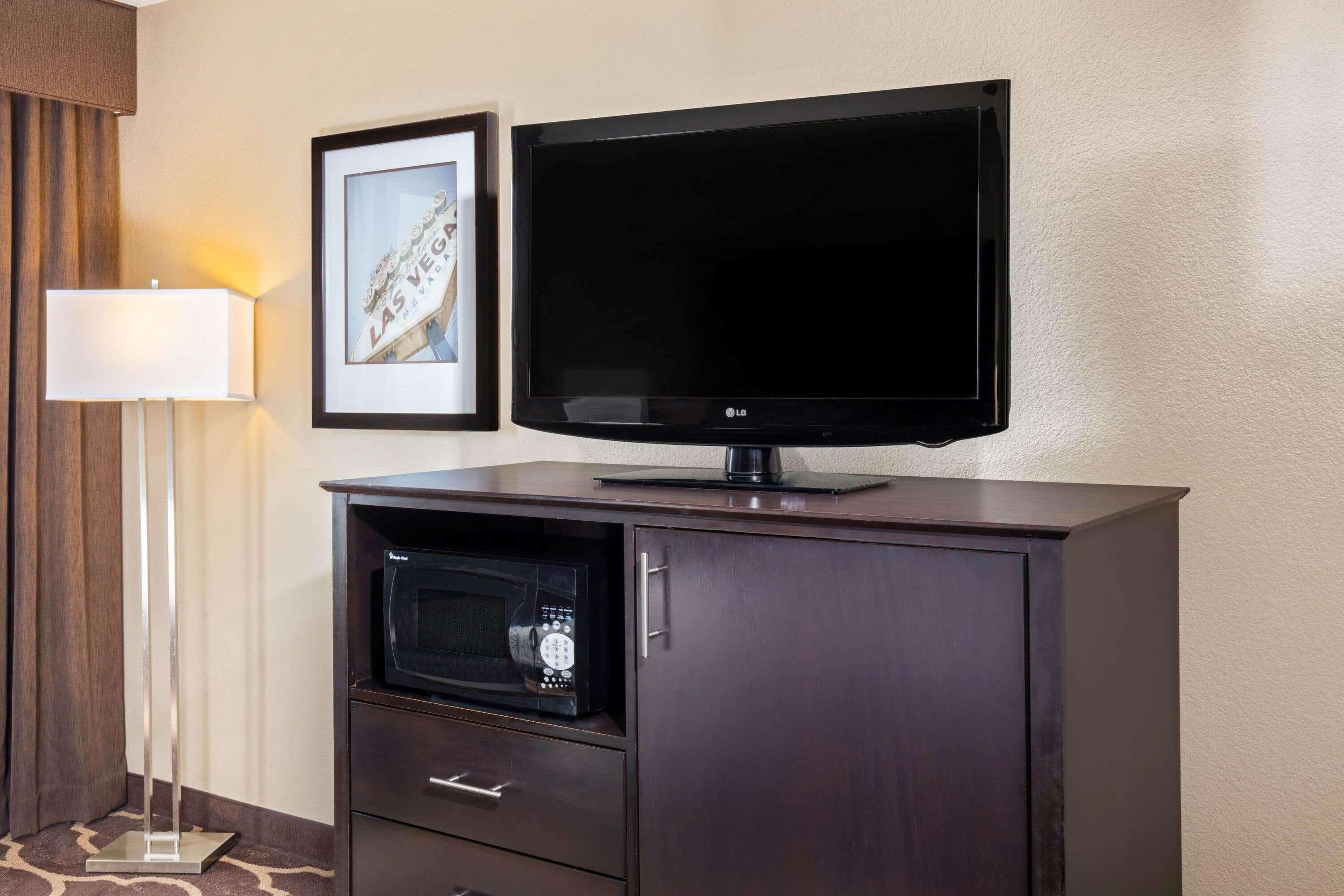 La Quinta Inn & Suites By Wyndham Lv Tropicana Stadium Лас-Вегас Экстерьер фото