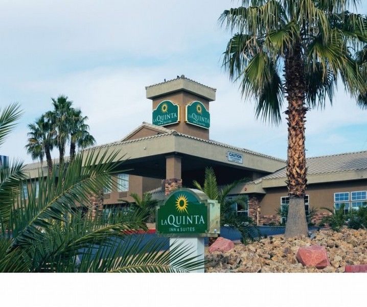 La Quinta Inn & Suites By Wyndham Lv Tropicana Stadium Лас-Вегас Экстерьер фото
