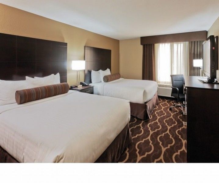 La Quinta Inn & Suites By Wyndham Lv Tropicana Stadium Лас-Вегас Экстерьер фото